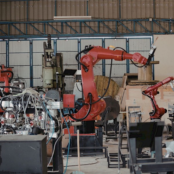 Global industrial component manufacturer achieving 20MEUR cost savings in urgent turnaround