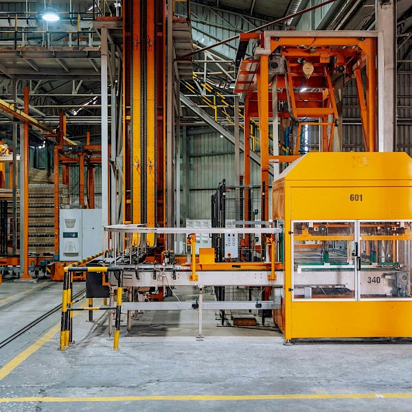 Global industrial goods manufacturer increasing process and schedule control through lean